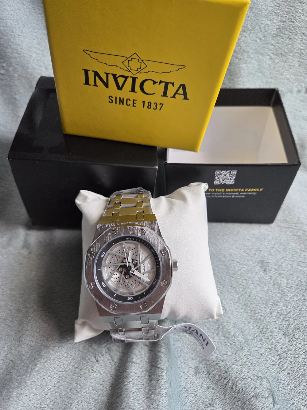 Invicta Speedway Rim Men's Watch - 42mm. Steel (69486)